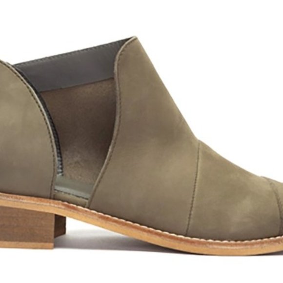 Crevo Shoes - Women's Crevo Coralie Ankle Boot 8